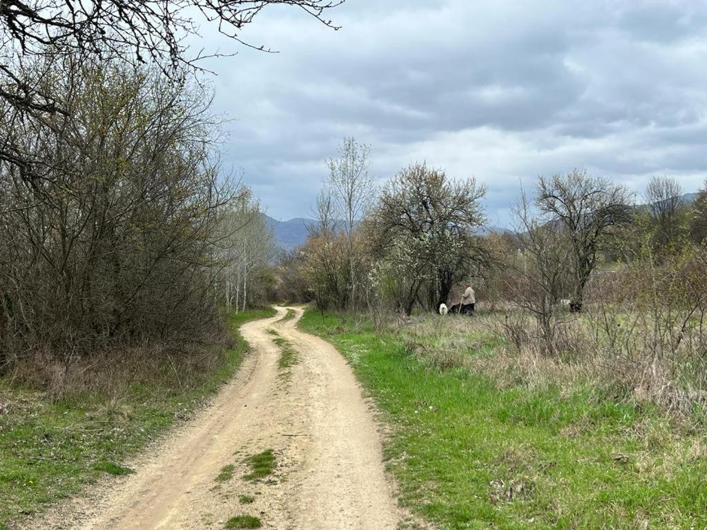 Къмпинг Частен Двор Bulgarian Campsite For Tents Kazanlŭk Eksteriør bilde